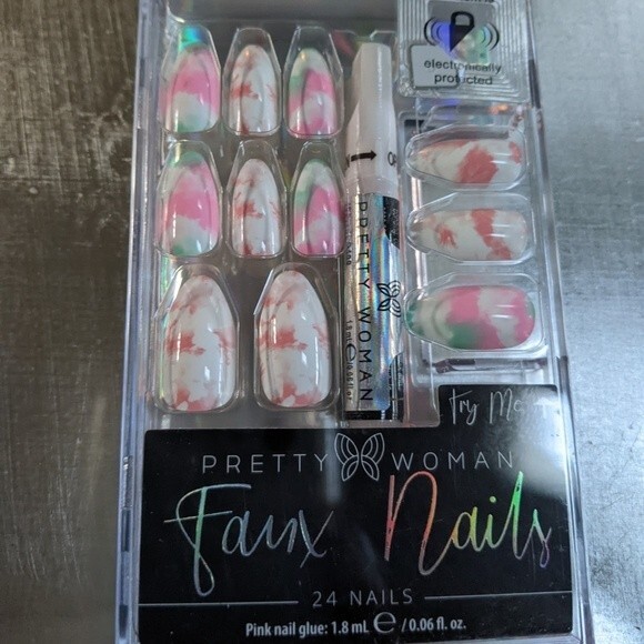 Pretty Woman Try Me Faux Nails Press On PDV2994 White / Watercolor 2 Pack Mani - Picture 3 of 5